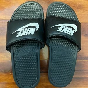 BLACK NIKE SLIDES- WOMENS SIZE 9